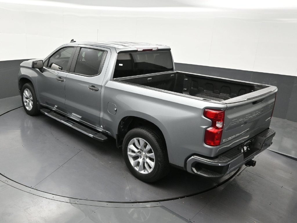Used 2023 Chevrolet Silverado 1500 Custom RWD image 17