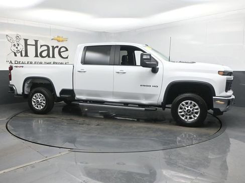 Used 2025 Chevrolet Silverado 2500 LT w/ Convenience Package AWD/4WD image 1