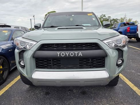 Used 2022 Toyota 4Runner TRD Off-Road AWD/4WD image 2