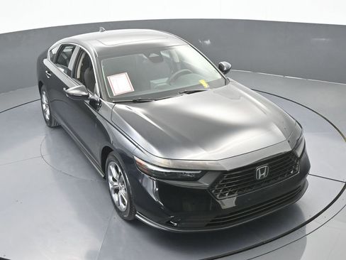 Used 2024 Honda Accord EX image 57