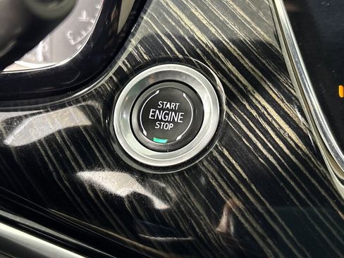 Used 2023 Cadillac XT6 Premium Luxury image 21