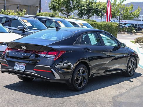 Certified 2026 Hyundai Elantra Sport FWD image 10