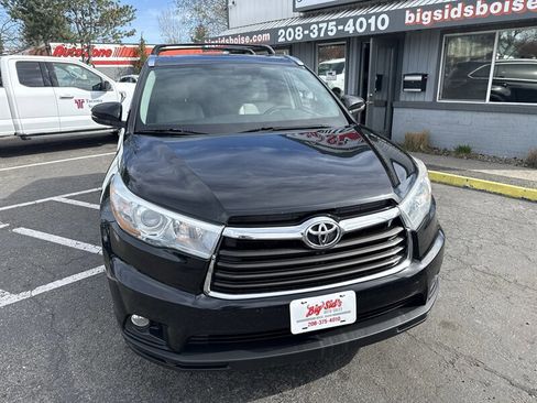 Used 2015 Toyota Highlander XLE image 8