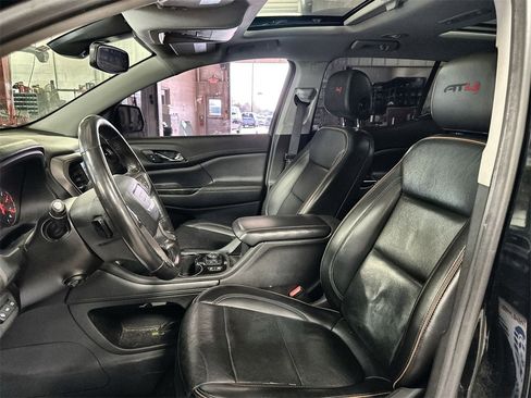 Used 2021 GMC Acadia AT4 w/ Technology Package image 12