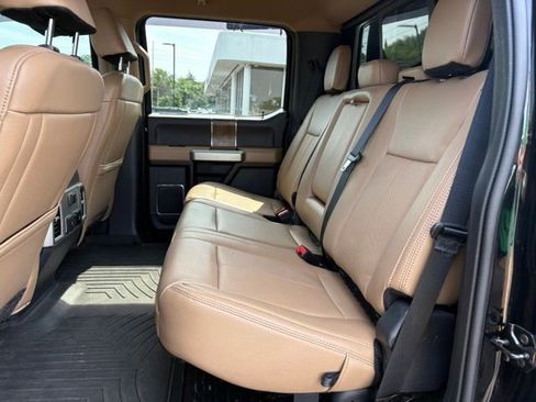 Used 2022 Ford F250 Lariat w/ Lariat Ultimate Package AWD/4WD image 16