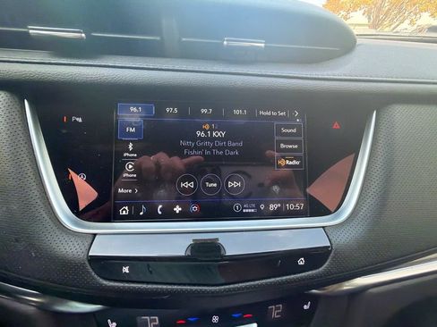 Used 2025 Cadillac XT5 Luxury w/ LPO, Floor Liner Package FWD image 12