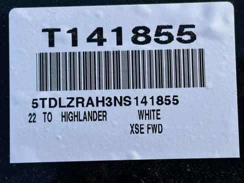 Used 2022 Toyota Highlander XSE FWD image 15