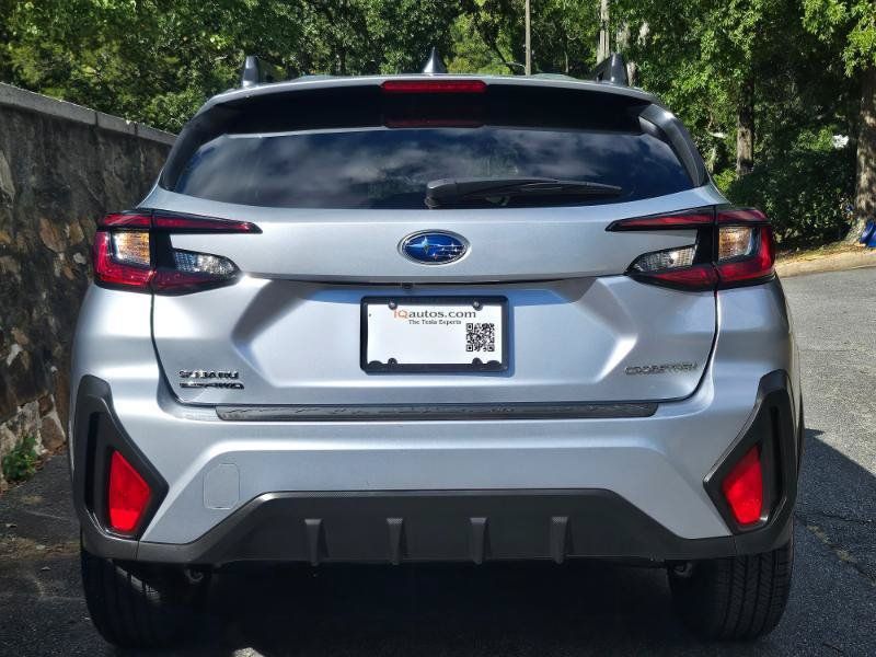 Used 2025 Subaru Crosstrek 2.5i Premium AWD/4WD image 8