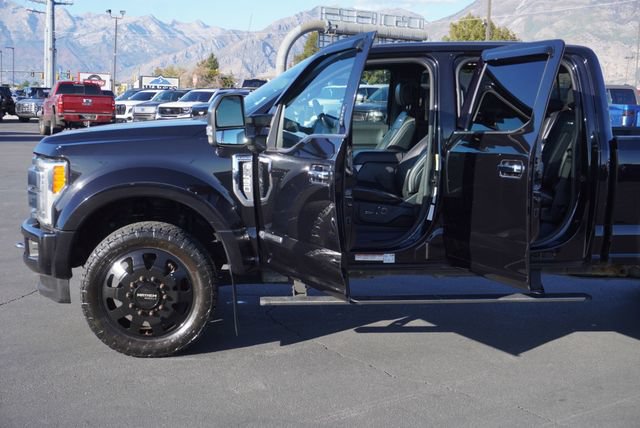 Used 2019 Ford F450 Platinum w/ Platinum Ultimate Package AWD/4WD image 21