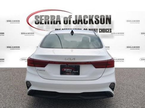 Certified 2024 Kia Forte LXS FWD image 7
