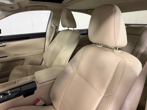 Used 2013 Lexus ES 350 FWD image 16