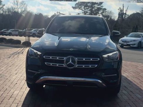 Used 2025 Mercedes-Benz GLE 350 4MATIC image 4
