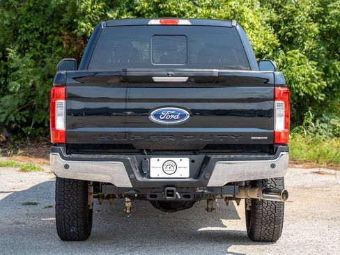 Used 2017 Ford F250 Lariat w/ Chrome Package AWD/4WD image 7