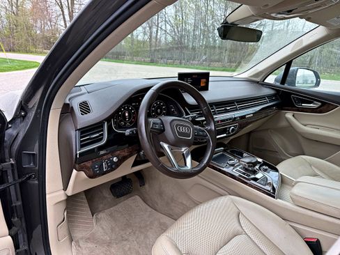 Used 2018 Audi Q7 3.0T Prestige AWD/4WD image 13