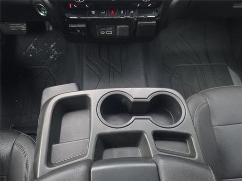 Used 2022 Chevrolet Silverado 2500 LTZ w/ Snow Plow Prep/Camper Package AWD/4WD image 29