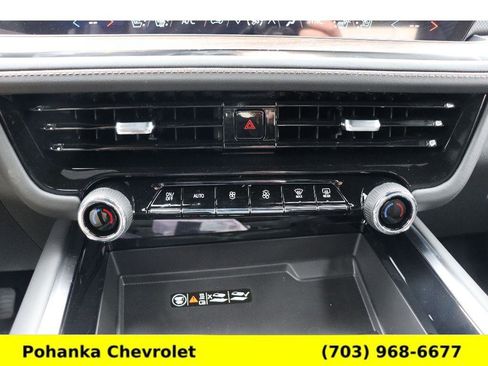 New 2026 Chevrolet Suburban High Country AWD/4WD image 16