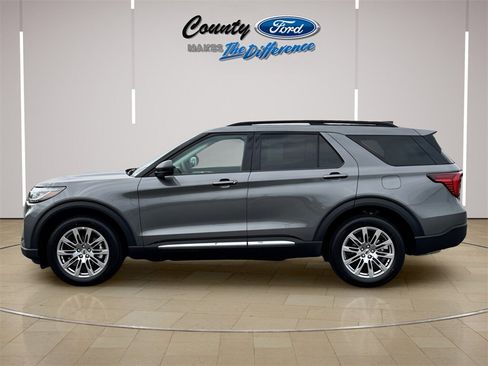 New 2025 Ford Explorer Active w/ Active Comfort Package image 3