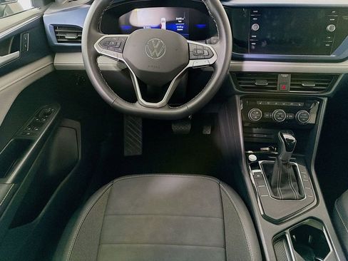 Used 2024 Volkswagen Taos SE image 26