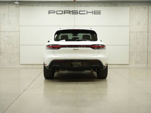 Certified 2026 Porsche Macan AWD/4WD image 6