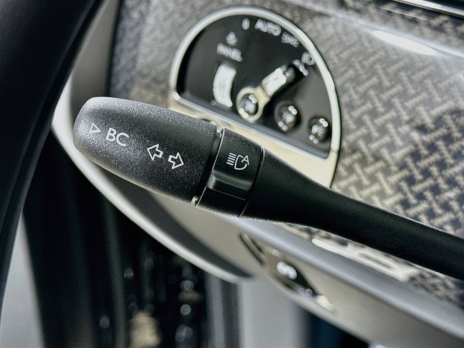 Used 2026 Rolls-Royce Cullinan Black Badge AWD/4WD image 21