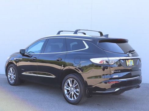 Used 2023 Buick Enclave Avenir w/ Avenir Technology Package AWD/4WD image 50