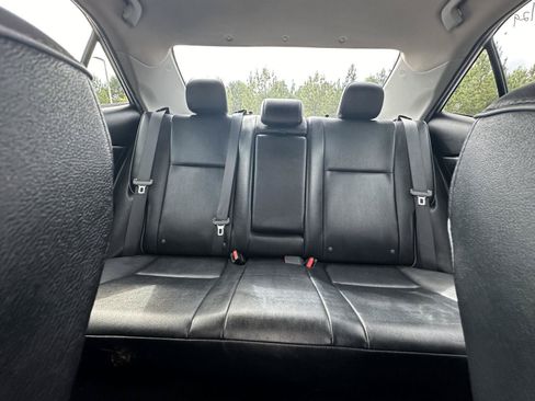 Used 2017 Toyota Corolla XLE w/ Carpet Mat Package (TMS) FWD image 13