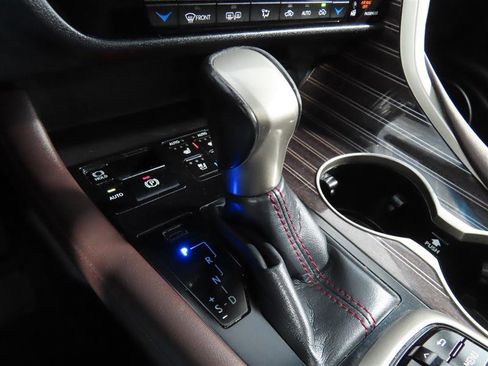 Used 2019 Lexus RX 450h AWD w/ Luxury Package image 29