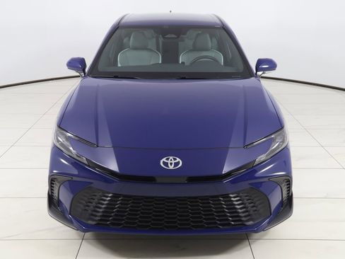 Used 2025 Toyota Camry SE image 50