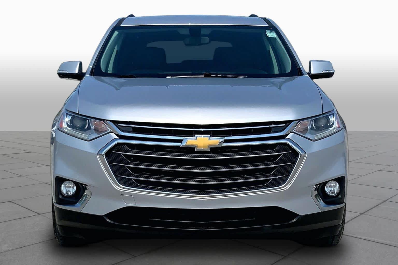 Used 2019 Chevrolet Traverse LT FWD image 4