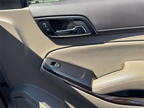 Used 2019 GMC Yukon SLT w/ Open Road Package image 20