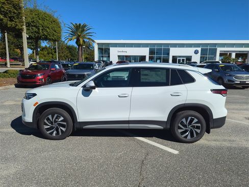 New 2026 Volkswagen Tiguan S image 9