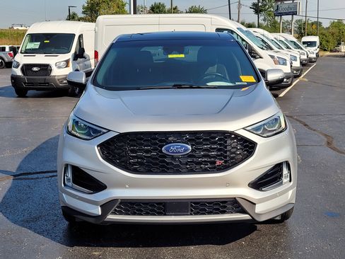Used 2019 Ford Edge ST w/ Equipment Group 401A AWD/4WD image 9