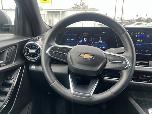 Used 2025 Chevrolet Equinox LT AWD/4WD image 34