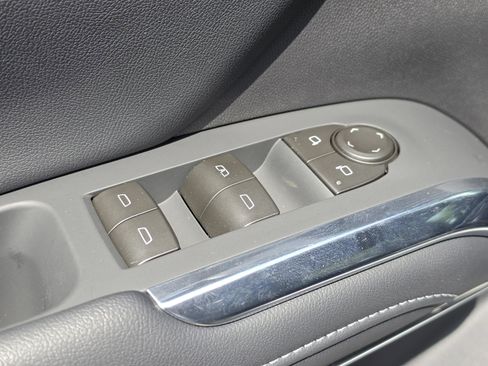 New 2026 Chevrolet Traverse LT FWD image 22