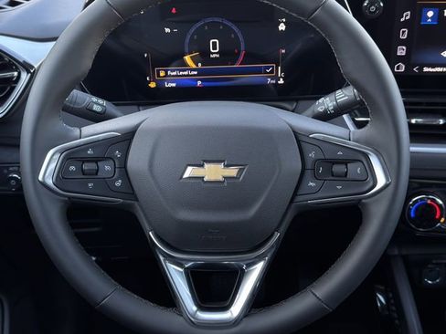 New 2026 Chevrolet TrailBlazer LT w/ LT Cold Weather Package FWD image 12