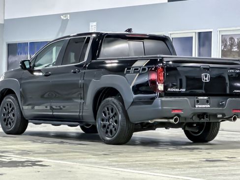 Used 2023 Honda Ridgeline RTL image 3