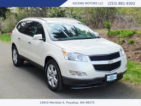 Used 2012 Chevrolet Traverse LT w/ All-Star Edition image 7