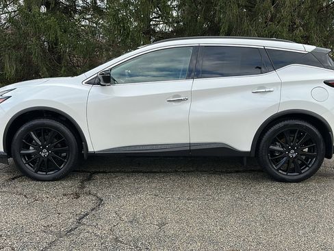 Certified 2024 Nissan Murano SV w/ SV Midnight Edition Package image 28