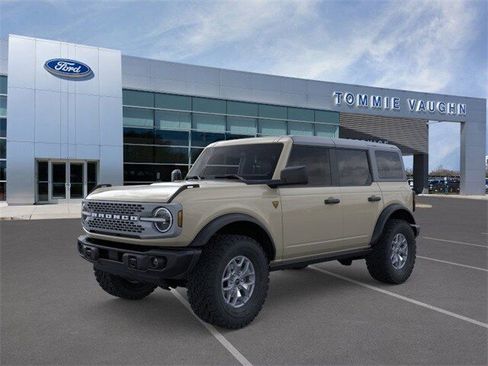 New 2025 Ford Bronco Badlands image 1