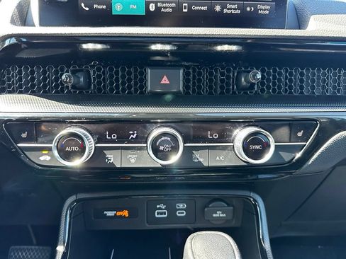 Used 2024 Honda CR-V EX-L image 27