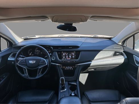 Used 2018 Cadillac XT5 Luxury w/ Driver Awareness Package AWD/4WD image 35
