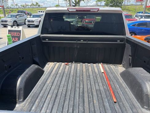 Used 2021 Chevrolet Silverado 1500 LT RWD image 6
