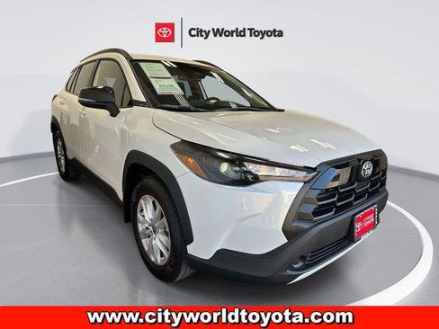 Certified 2026 Toyota Corolla Cross LE image 1