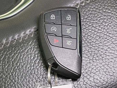 Used 2022 GMC Yukon Denali w/ Denali Premium Package image 42