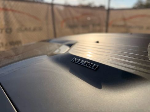 Used 2010 Dodge Challenger R/T image 16