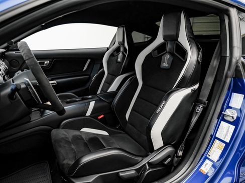 Used 2022 Ford Mustang Shelby GT500 w/ Carbon Fiber Track Pack image 30