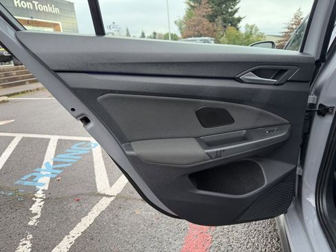 Used 2022 Volkswagen GTI SE image 29