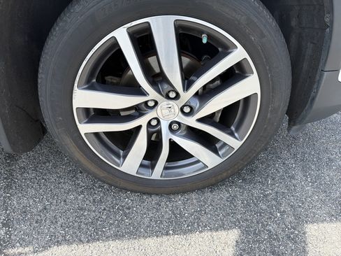Used 2017 Honda Pilot Touring image 12