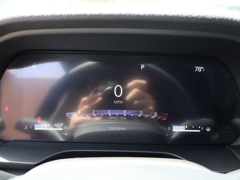 Used 2023 Jeep Grand Cherokee Altitude AWD/4WD image 16