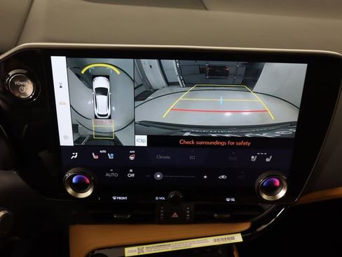 New 2026 Lexus NX 350h AWD w/ Premium Package image 18